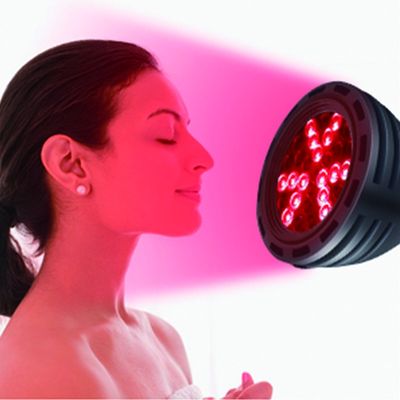 購入 暗い皮のための24W赤灯療法の球根660nm LEDライト療法 オンライン製造